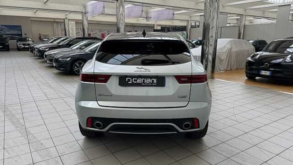 Jaguar E-Pace usata a Milano (4)