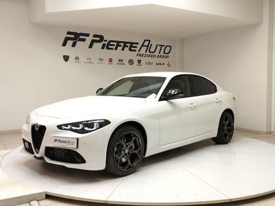 Alfa Romeo Giulia 2.2 Turbodiesel 210 CV AT8 AWD Q4 Estrema del 2024 usata a Teramo