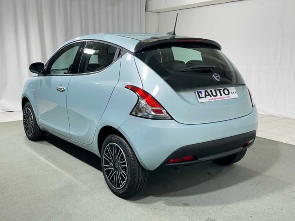 Lancia Ypsilon usata a Sondrio (3)