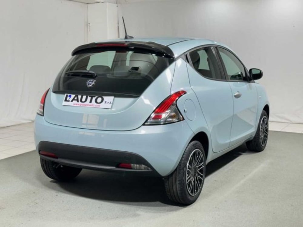 Lancia Ypsilon usata a Sondrio (5)