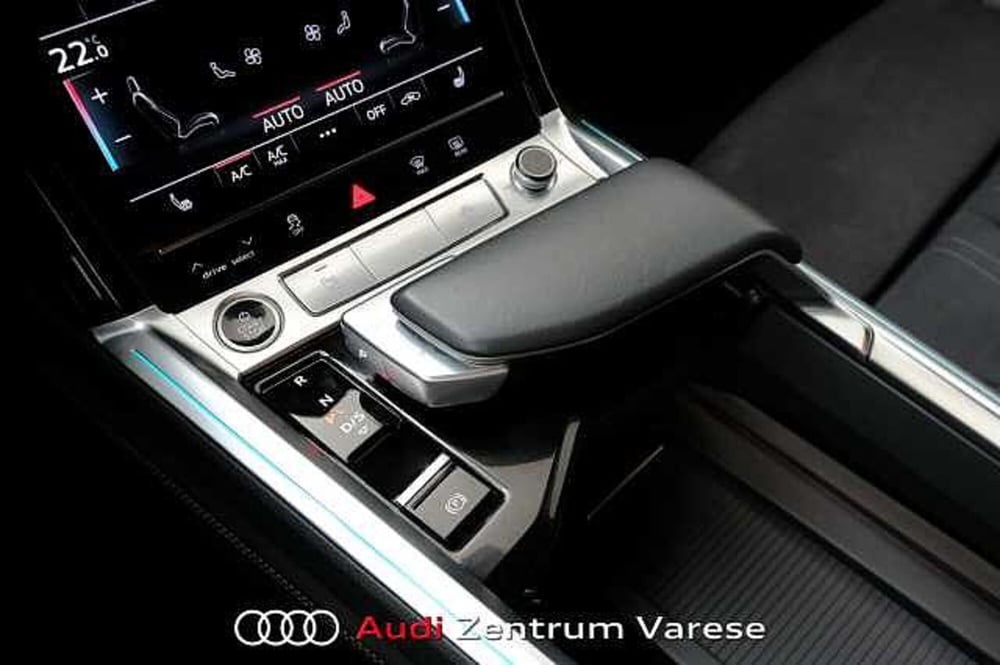 Audi Q8 Sportback usata a Varese (15)