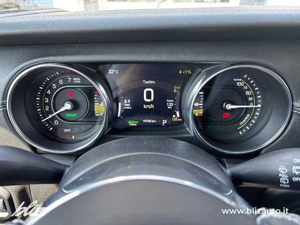 Jeep Wrangler Unlimited usata a Udine (17)