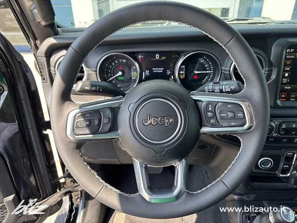 Jeep Wrangler Unlimited usata a Udine (18)