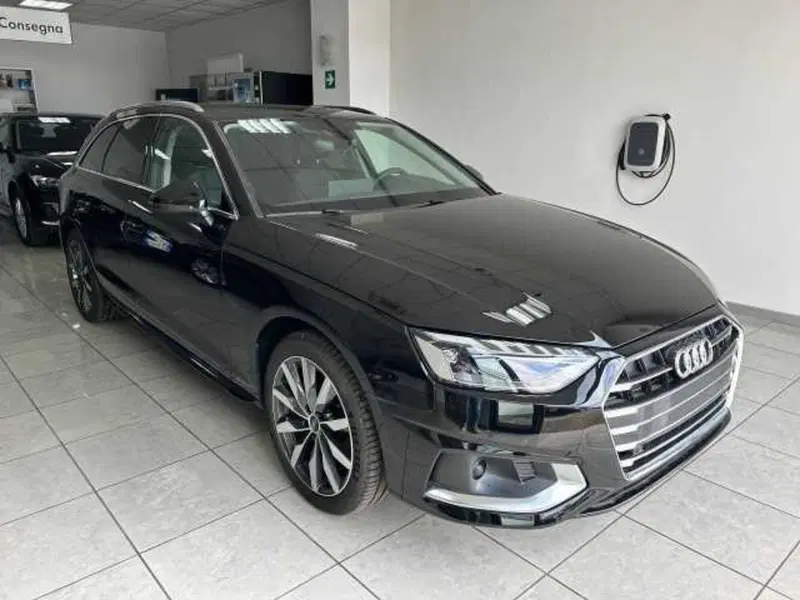 Audi A4 Avant nuova a Avellino