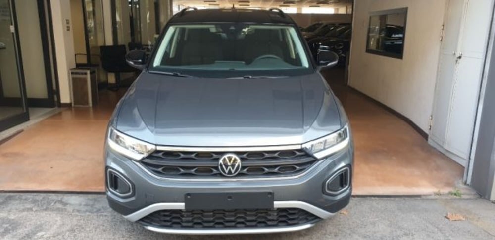 Volkswagen T-Roc nuova a Imperia