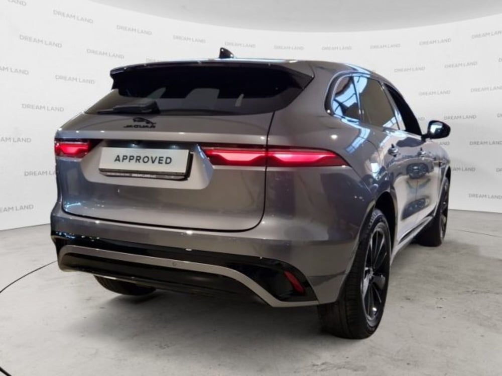 Jaguar F-Pace usata a Livorno (11)