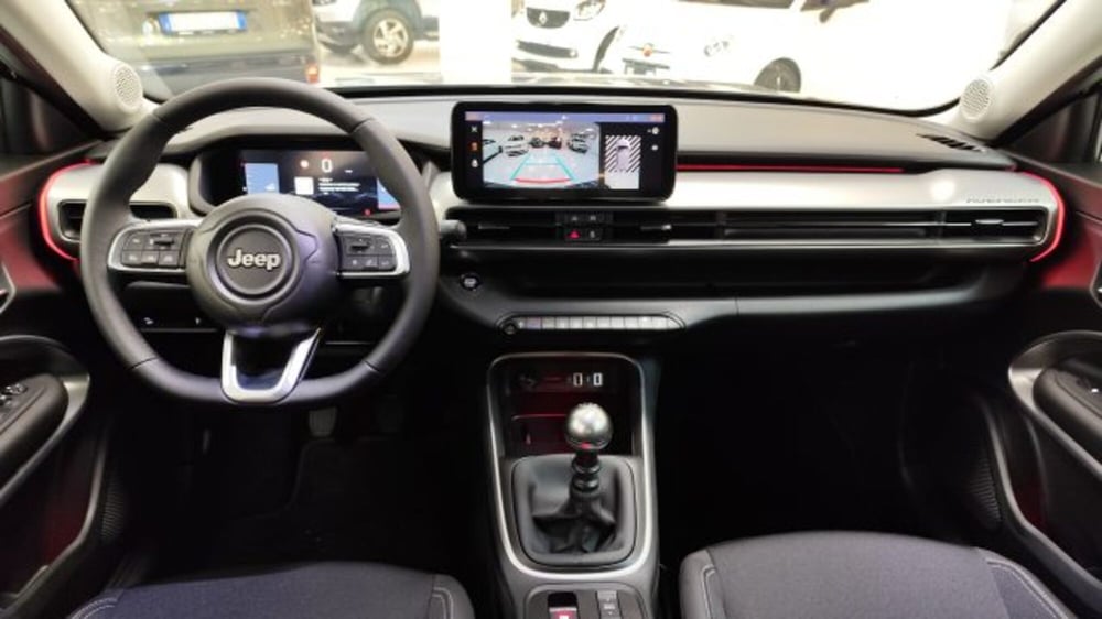 Jeep Avenger nuova a Torino (14)