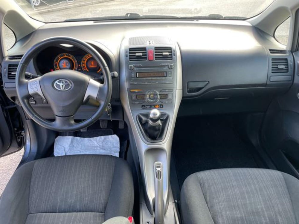 Toyota Auris usata a Pordenone (13)