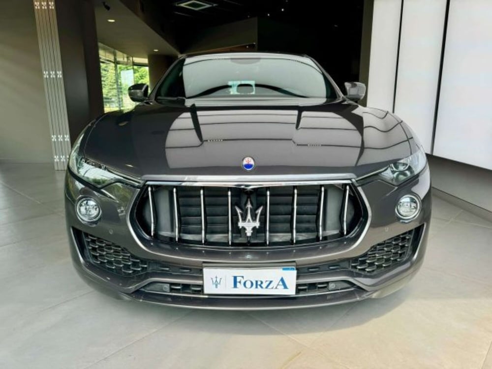 Maserati Levante usata a Torino (2)