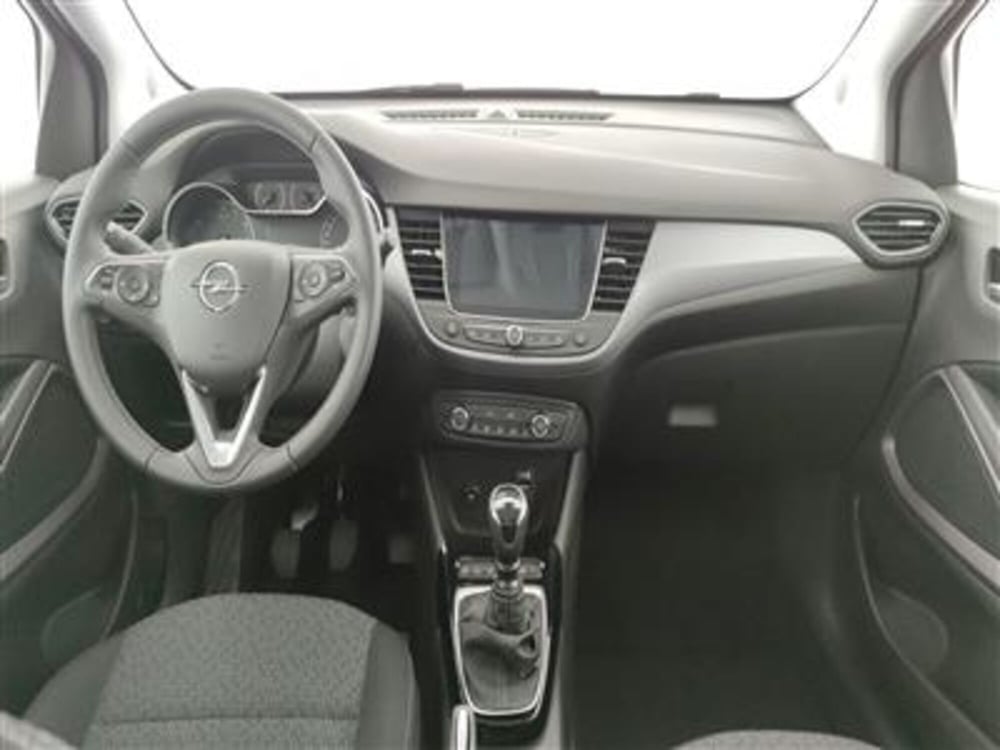 Opel Crossland nuova a Bari (14)