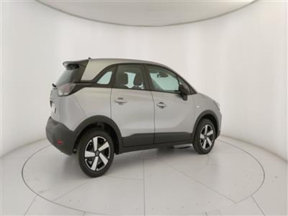 Opel Crossland nuova a Bari (8)