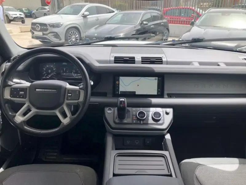 Land Rover Defender usata a Potenza (10)