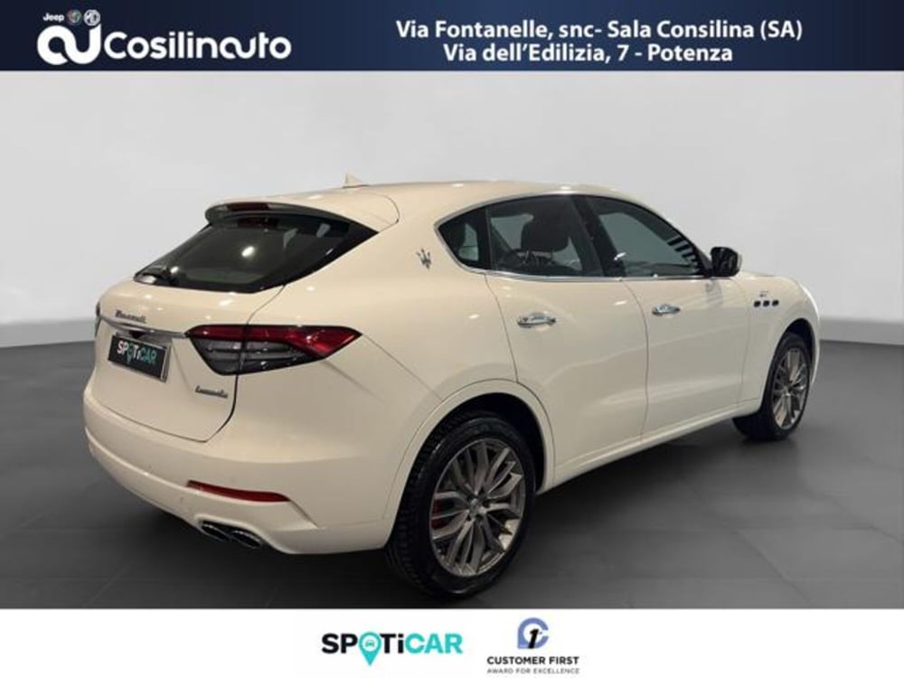 Maserati Levante usata a Salerno (5)