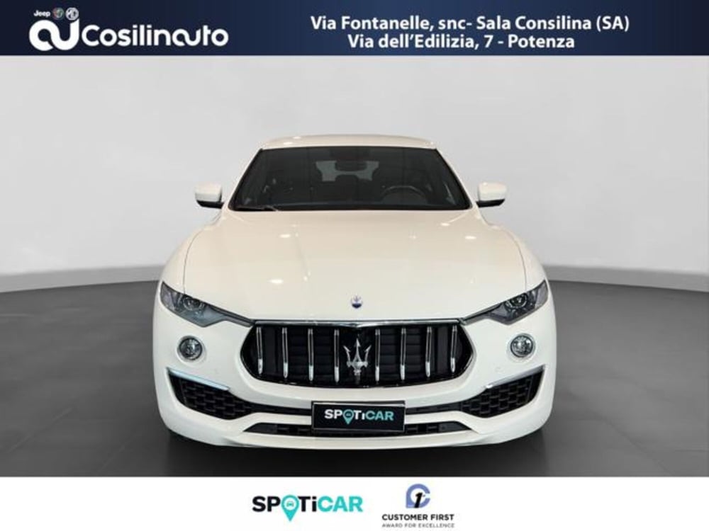 Maserati Levante usata a Salerno (8)