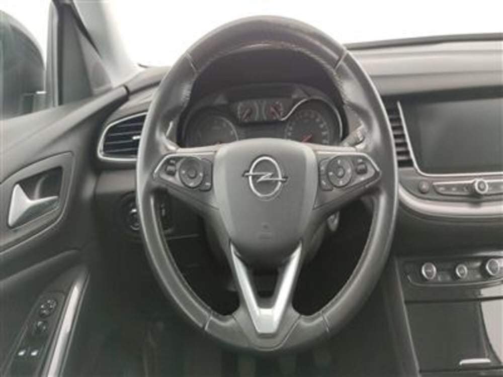 Opel Grandland X usata a Bari (15)