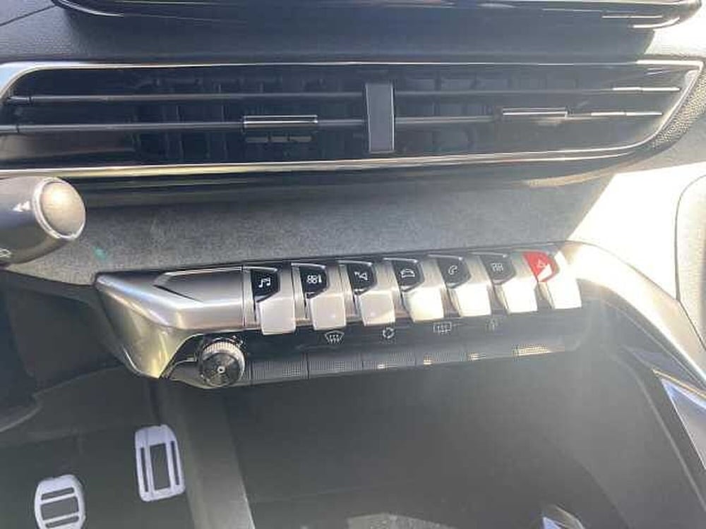 Peugeot 3008 nuova a Messina (14)