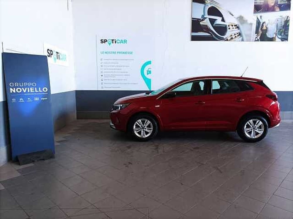 Opel Grandland nuova a Salerno (6)