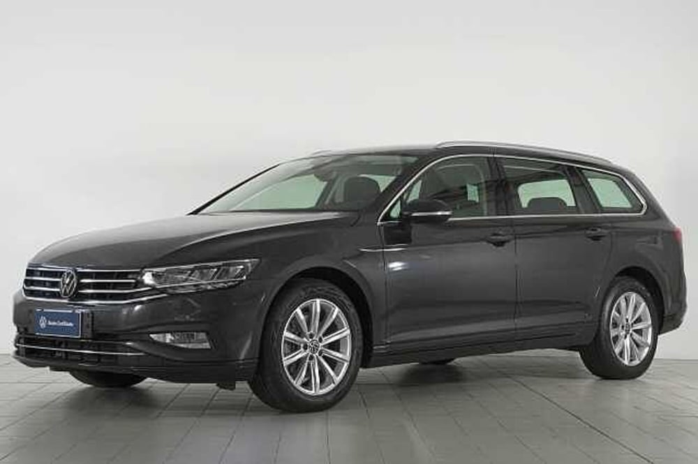 Volkswagen Passat Variant usata a Como