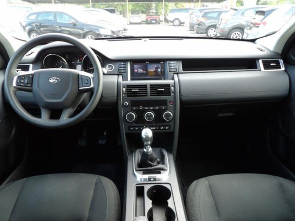 Land Rover Discovery Sport usata a Treviso (16)