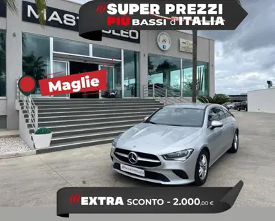Mercedes-Benz CLA Shooting Brake 200 d Shooting Brake Business del 2020 usata a Tricase