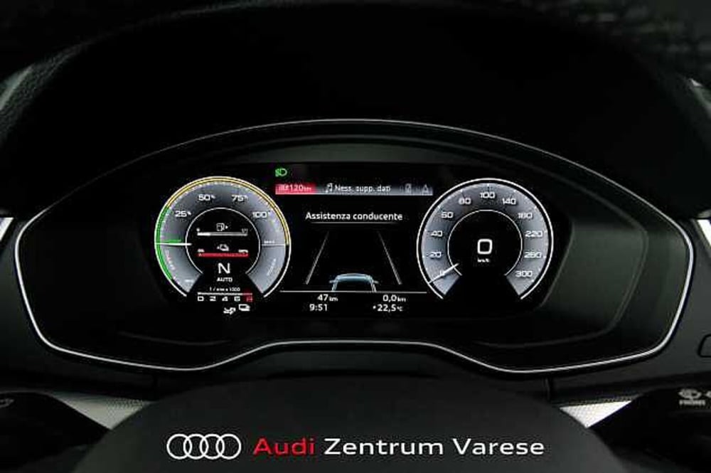 Audi Q5 Sportback nuova a Varese (10)