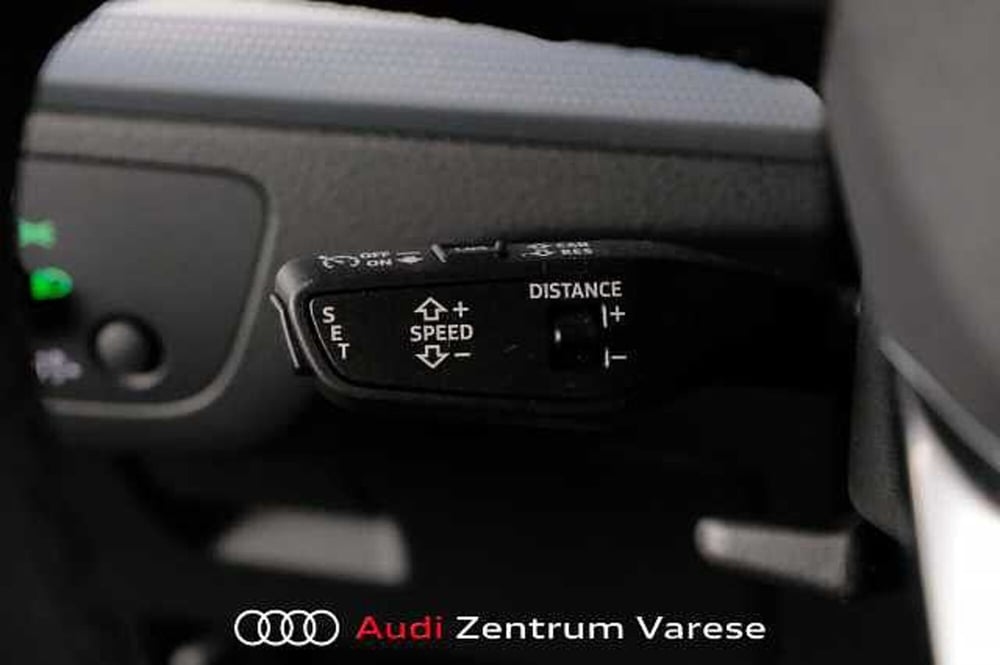 Audi Q5 Sportback nuova a Varese (11)