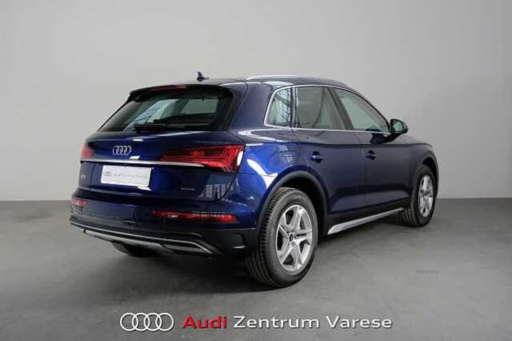 Audi Q5 Sportback nuova a Varese (4)