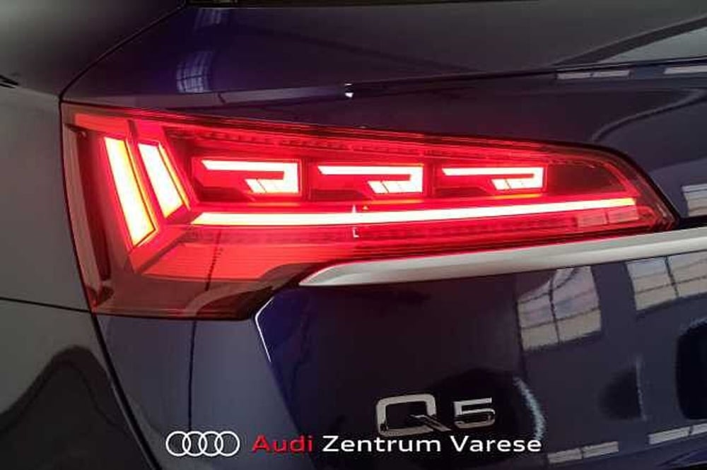 Audi Q5 Sportback nuova a Varese (5)