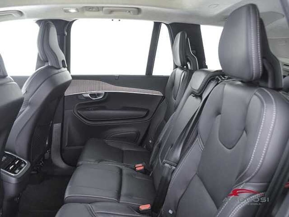 Volvo XC90 usata a Viterbo (10)