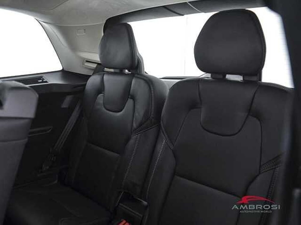 Volvo XC90 usata a Viterbo (11)