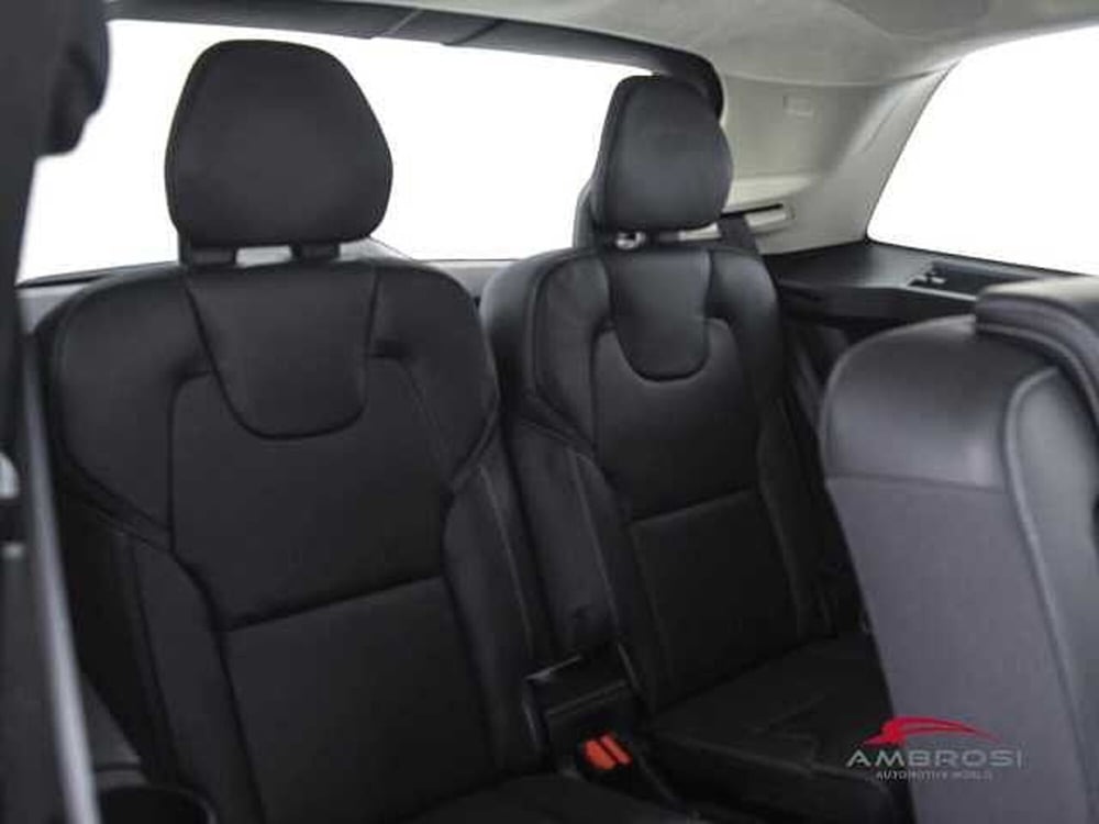 Volvo XC90 usata a Viterbo (12)
