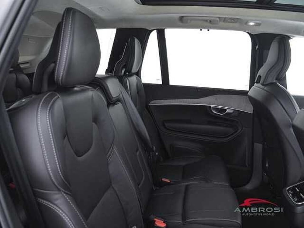 Volvo XC90 usata a Viterbo (13)