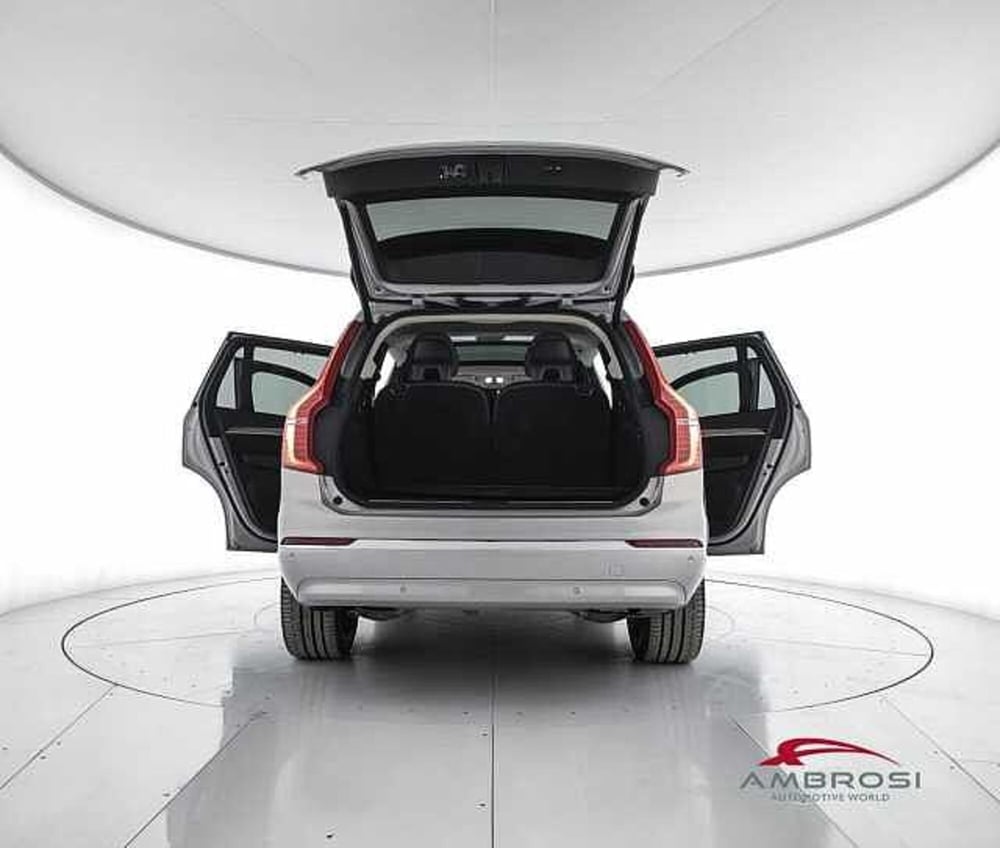 Volvo XC90 usata a Viterbo (7)