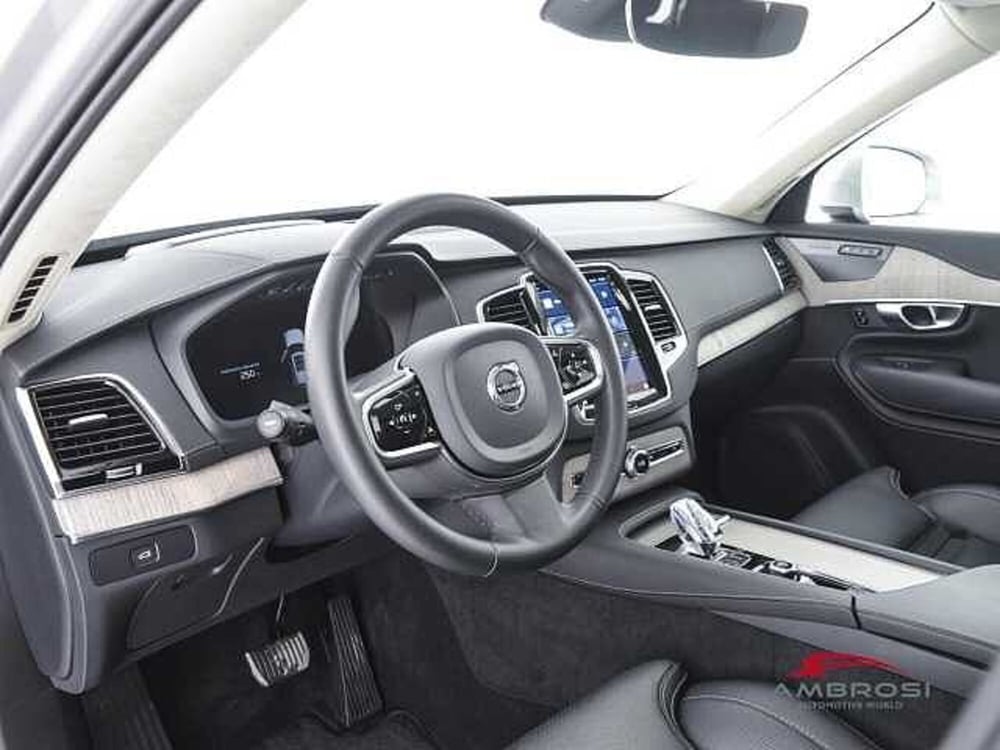 Volvo XC90 usata a Viterbo (8)