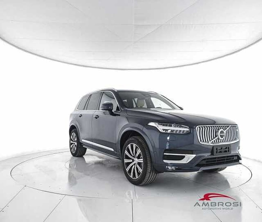 Volvo XC90 nuova a Viterbo (2)