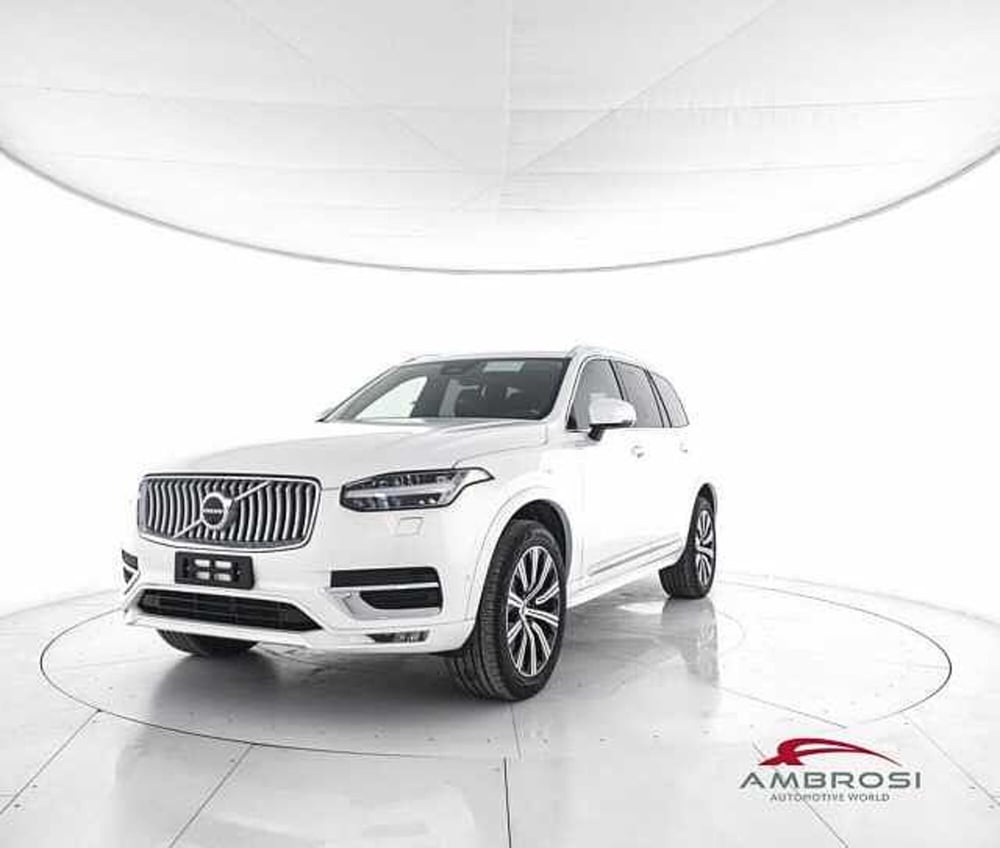 Volvo XC90 nuova a Viterbo