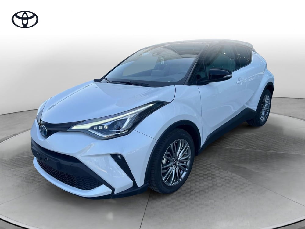 Toyota Toyota C-HR nuova a Reggio Calabria