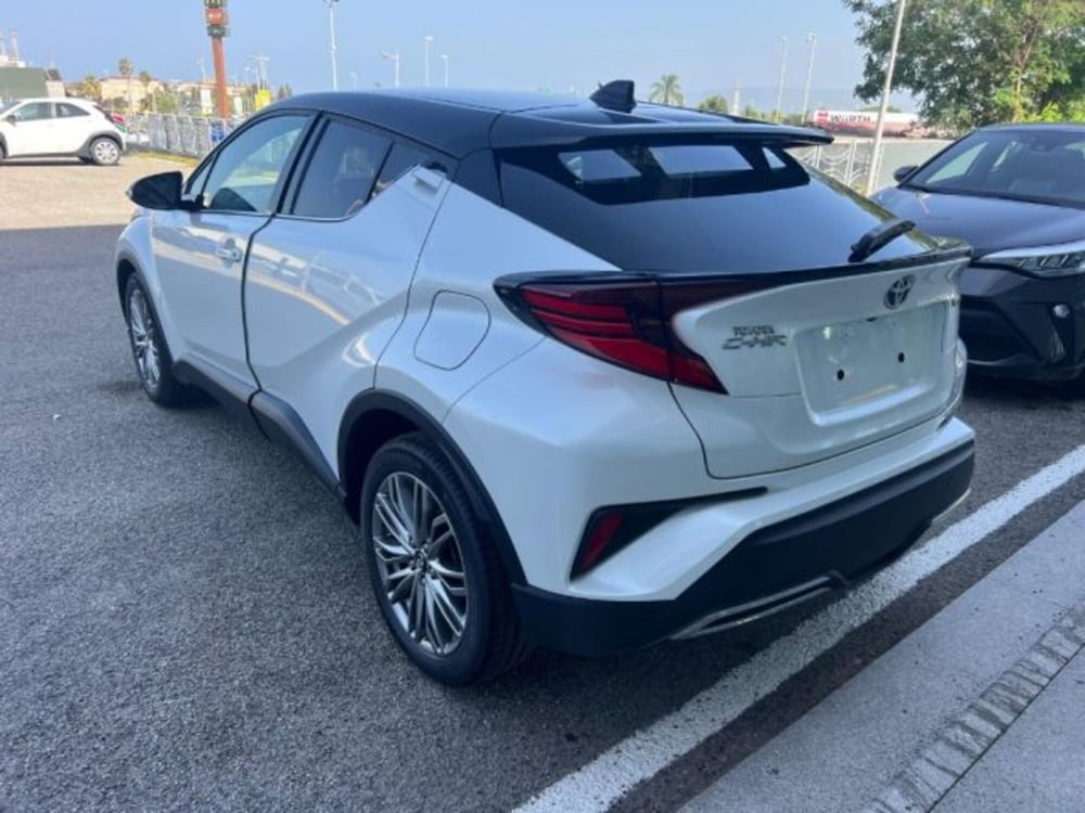 Toyota Toyota C-HR nuova a Reggio Calabria (4)