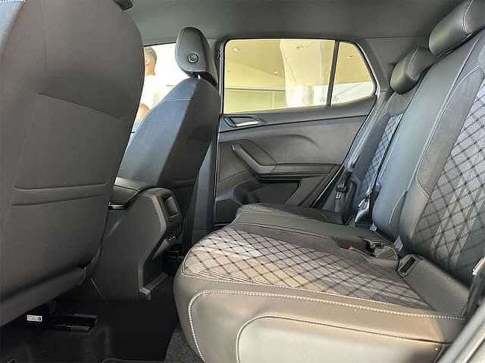 Volkswagen T-Cross nuova a Cosenza (8)