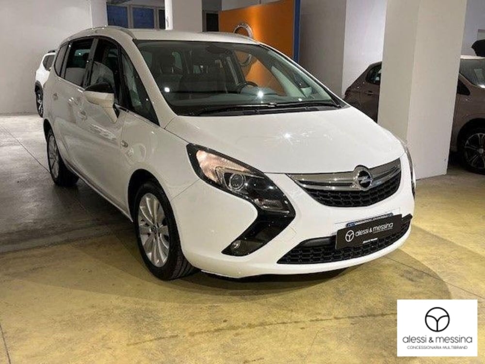 Opel Zafira Tourer usata a Catania