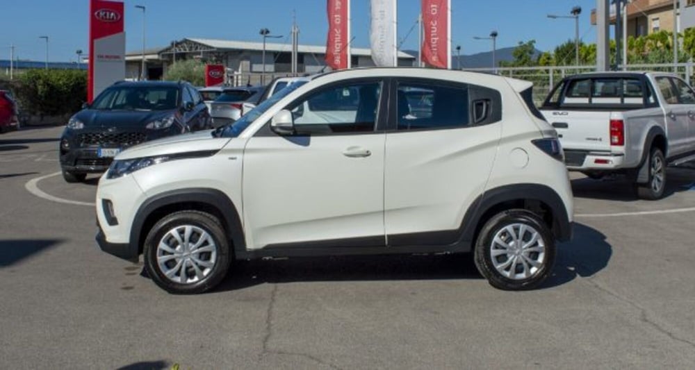 Mahindra KUV100 nuova a Latina (4)