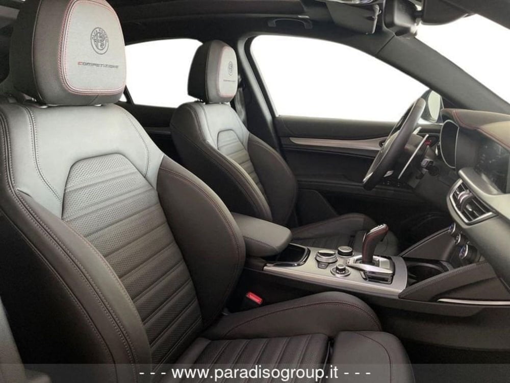 Alfa Romeo Stelvio nuova a Catanzaro (13)