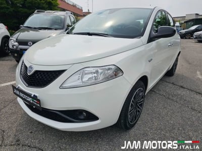 Lancia Ypsilon 1.0 FireFly 5 porte S&amp;S Hybrid Ecochic Gold  del 2021 usata a Lurate Caccivio