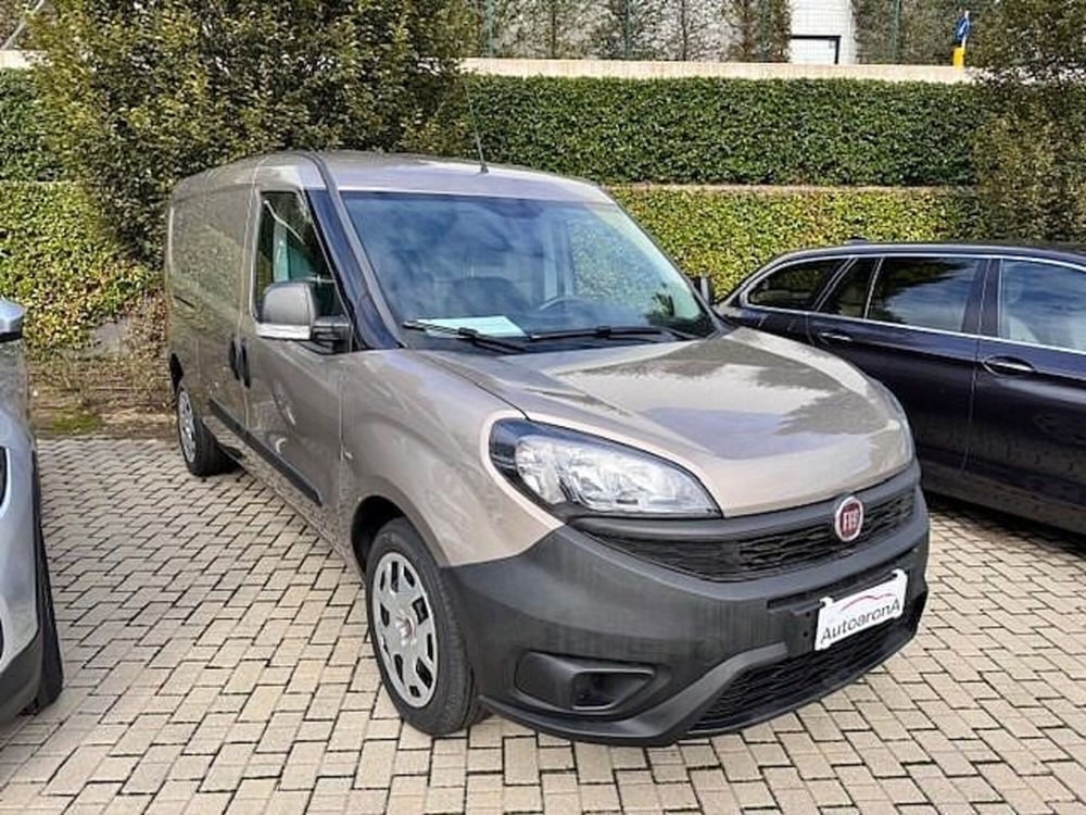 Fiat Doblò Furgone usata a Novara