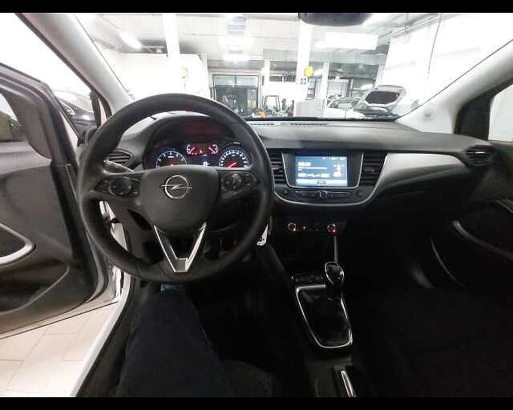 Opel Crossland X usata a Prato (4)