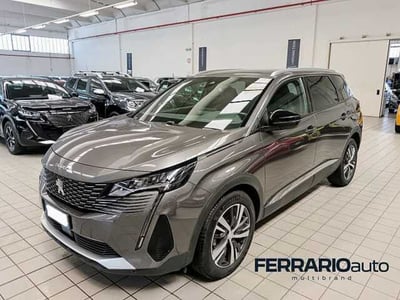 Peugeot 5008 1.5 bluehdi Allure Pack s&amp;s 130cv eat8 MY20 del 2023 usata a Castano Primo