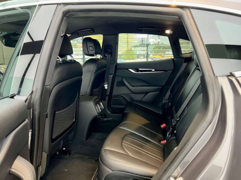 Maserati Levante usata a Torino (9)