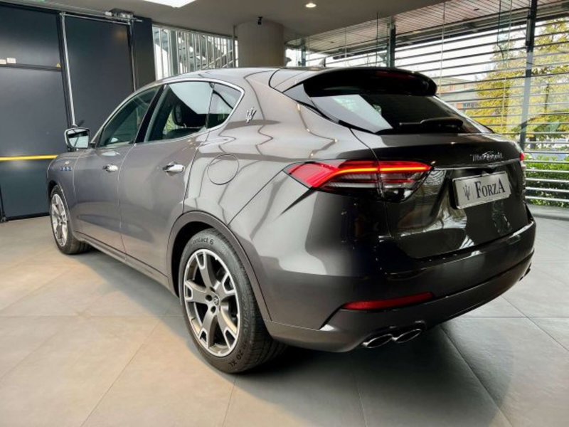 Maserati Levante usata a Torino (4)