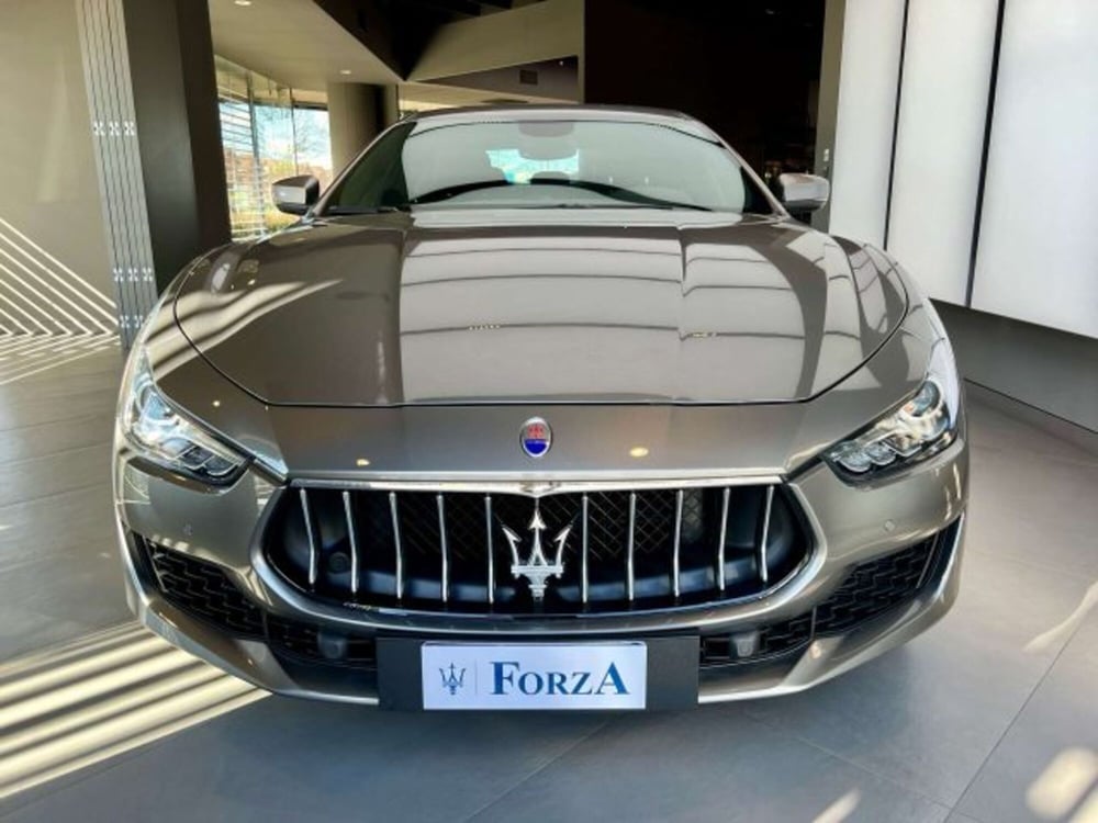 Maserati Ghibli usata a Torino (2)