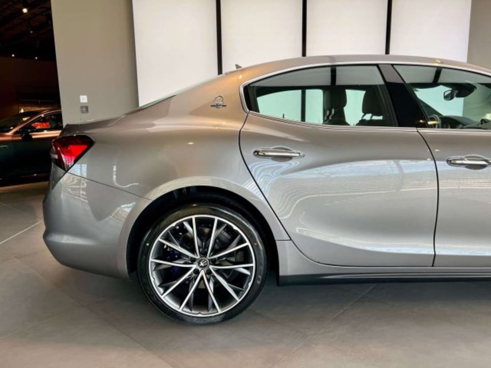 Maserati Ghibli usata a Torino (5)